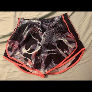 Printed Nike Shorts Size M